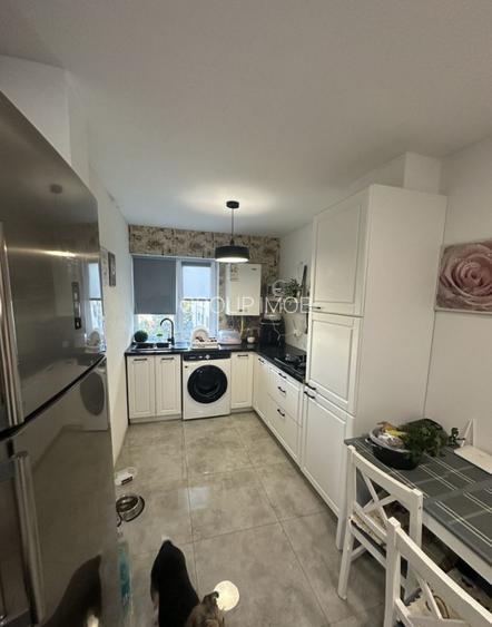 Apartament 3 camere decomandat, Modern, zona centrala str 9Mai - 4