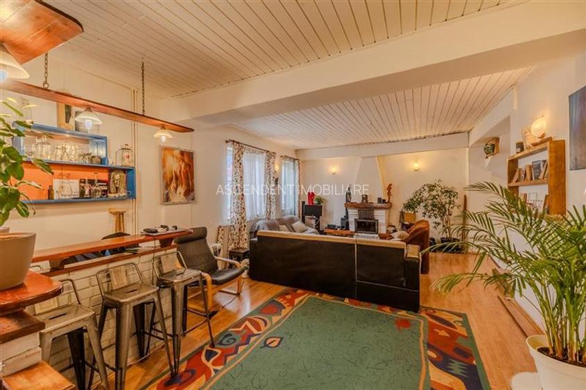 Locuinta cu caracter,doua niveluri,4 camere,terasa,garaj,curte,Centru Istoric Br - 34