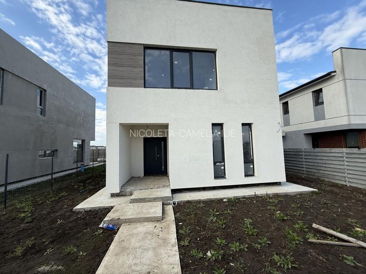 CASA| VILA INDIVIDUALA | LUX| COM 0% | 5 CAM| PROPRIETAR| NOU ! CURTE - 47