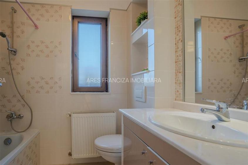 DOMNESTI,VILA,4 CAMERE,258 MP,TEREN 700 MP,AN 2017,MOBILATA - 21