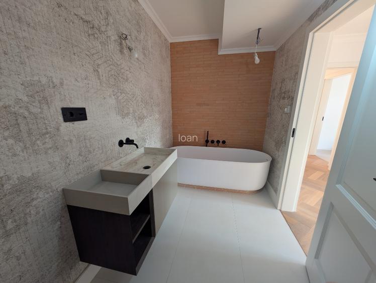 Proprietar, 2 camere, 71,8 mp utili + balcon 18,6 mp, 2 băi, parcare subterană - 6