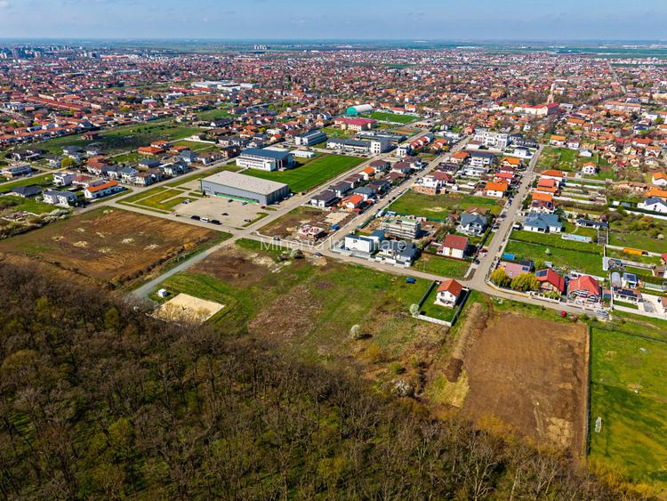 Teren construibil Dumbravita | langa Padurea Verde | Comision 0% - 8