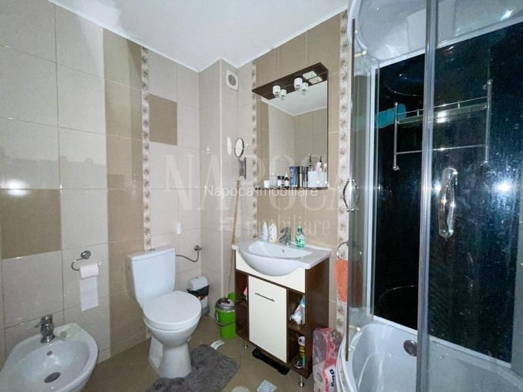 Apartament 4 camere de vanzare in Floresti - 2