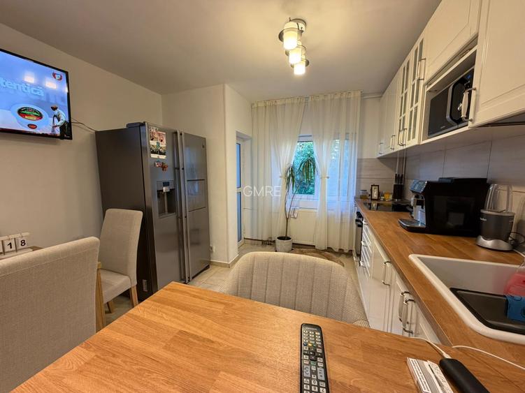 Apartament 3 camere de vânzare, Veteranilor - Dealul Tugulea - 2