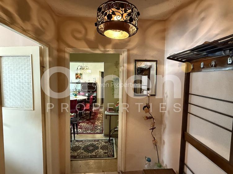 Apartament cu 4 camere; 74.66 mp, decomandat, Bd. Decebal - 4