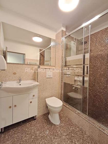 Apartament mobilat lux, la cheie, parcare Floresti zona Terra - 10
