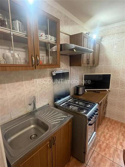 Apartament 3 camere zona 9 mai - 7