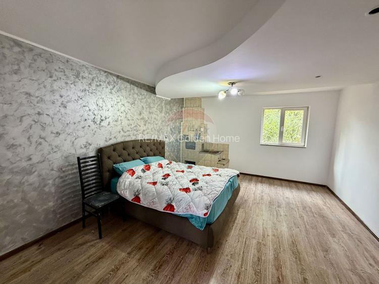 Casa / Vila cu 8 camere - 8