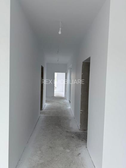 Duplex Spatios parter 4 camere - zona Ion Creanga- Dumbravita - 8
