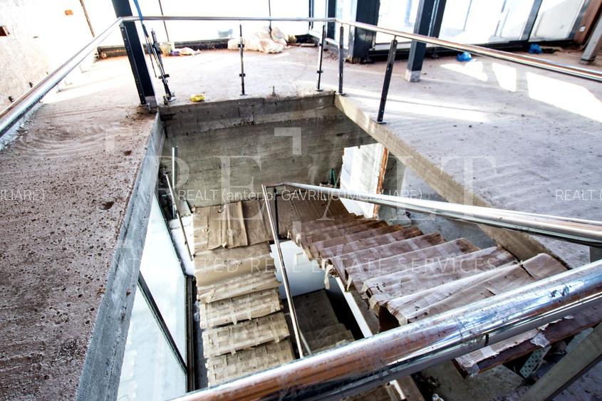 Vanzare casa. vila 7 camere | Arhitectura deosebita, Deschidere lac | Petricani - 13