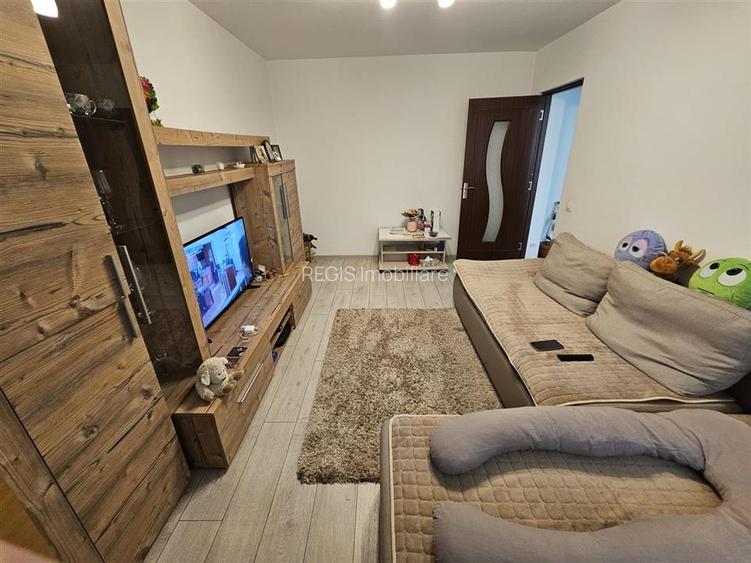 Apartament 2 camere decomandat, renovat, parter inalt – zona Astra - 3