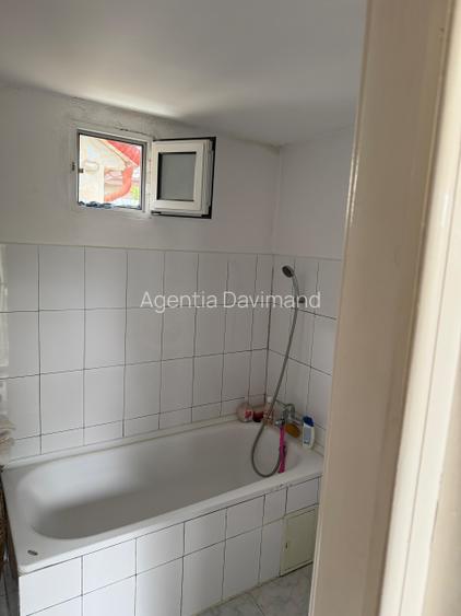 Casa 100 mp  + teren =141 mp . - 3