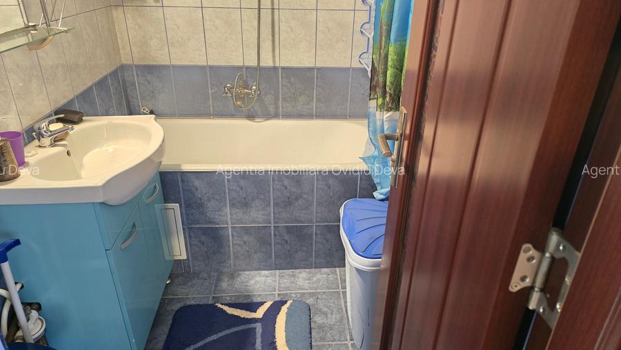 Vand sau inchiriez apartament 2 camere decomandat in Deva, Minerului, etaj 3 - 8