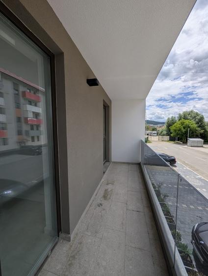 Apartament 3 camere, 60mp, etaj 1, finisat, bloc nou cu lift, Floresti