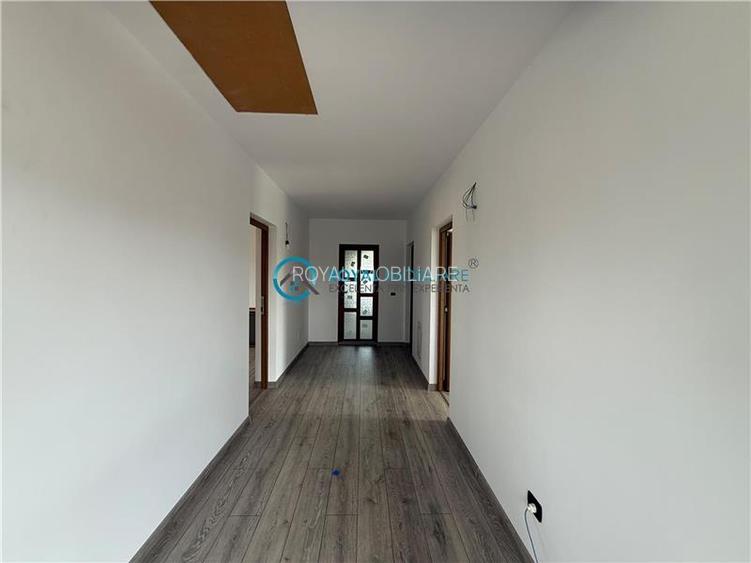 Royal Imobiliare - Vanzare Vila zona Boldesti Scaieni - 20