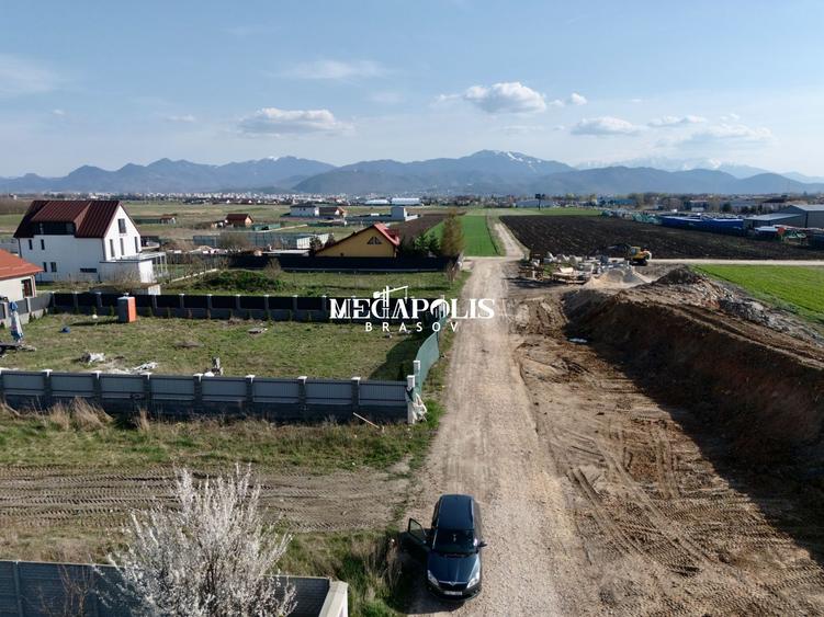 Teren intavilan | Autorizație de construcție + Avize | P + 2E + M