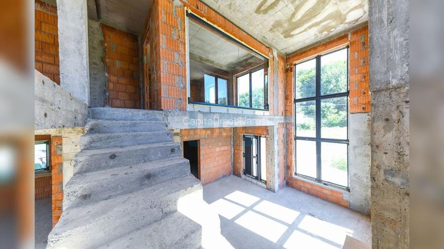 Casa Individuala | Roata Faget | Vitraje ample - 9