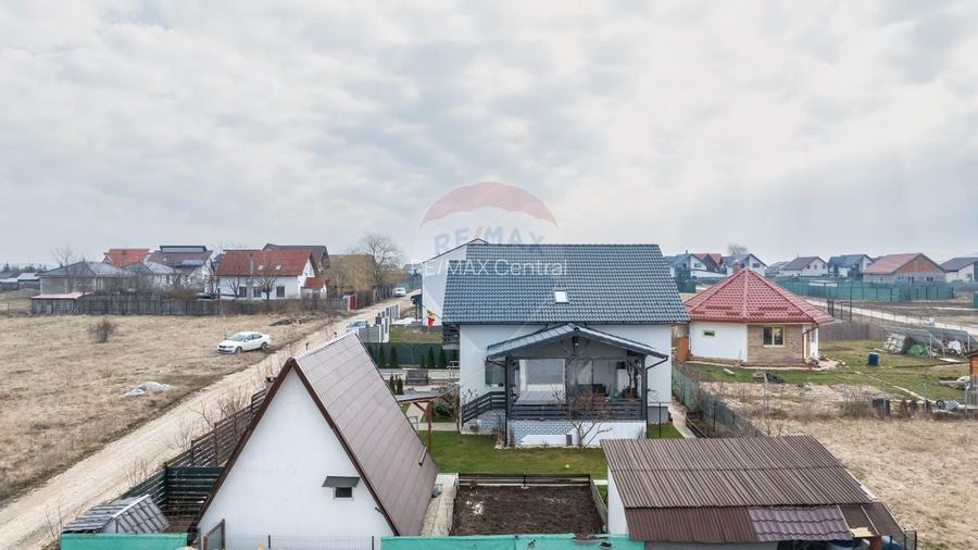 Comision zero, casa individuala + cabana A frame in Bod, la intrare - 3