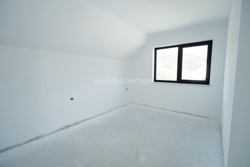 Comision 0% I Casă individuală I 121 mp + teren de 410 Mp I Tăuți - 13