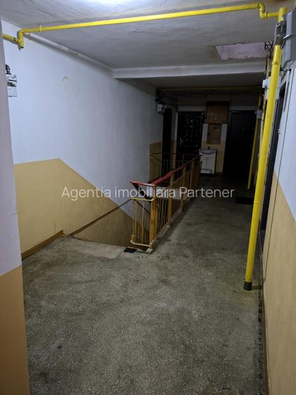 Garsonieră Gavana 3 , Decomandata / mobilată , finisaje medii! - 10