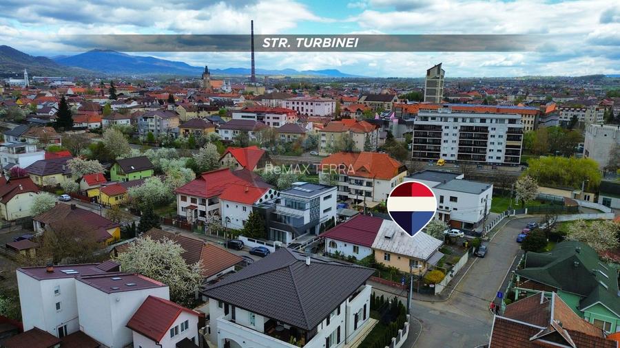 Comision 0% – Casa ultracentrala, liniștita, cu garaj - 14