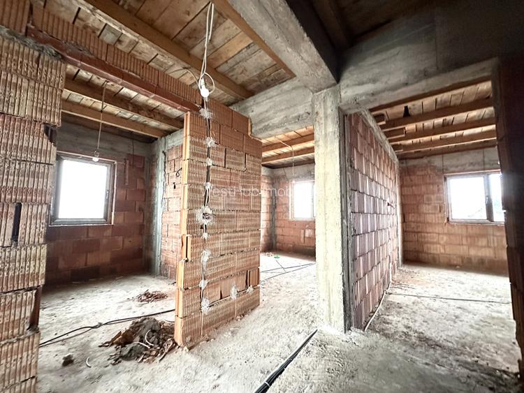 Duplex la rosu, 5 camere, 127 mp utili - Dumbravita - 7