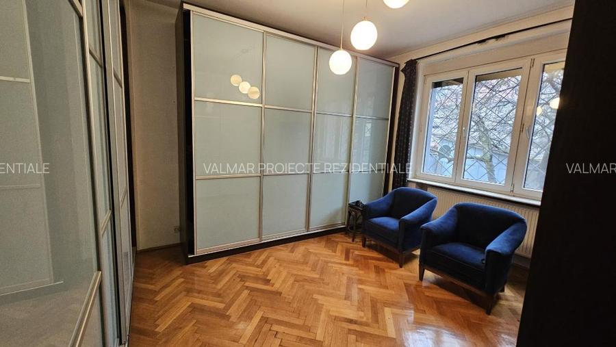 VANZARE VILA INTERBELICA CASIN / DOMENII - 5