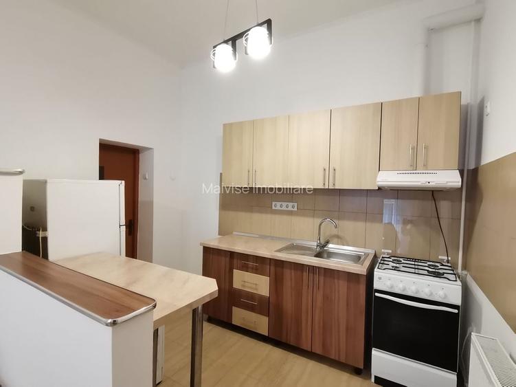 Apartament 2 Camere de Inchiriat, str Poarta Schei - 3