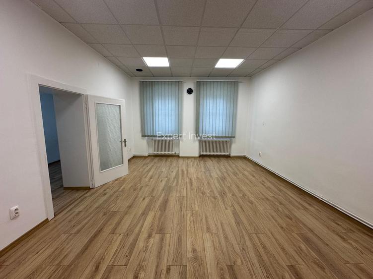 Inchiriez spatiu birouri / cabinet / sediu firma in centru Sibiu - str. Xenopol - 4