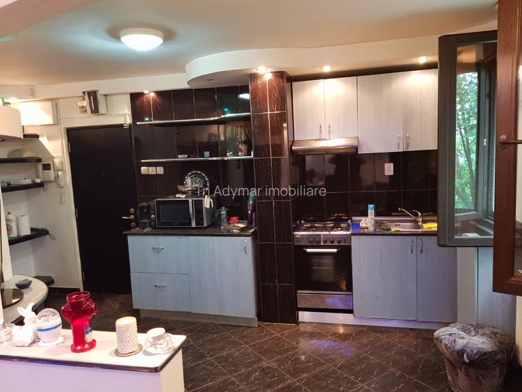 3 camere dec. complet renovat - langa metrou Valea Ialomiței  - Ready to move - 12