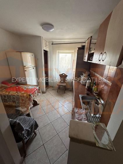 Apartament 4 camere, decomandat situat in zona Inel  II - 2