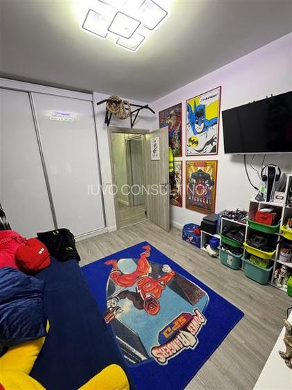 Vanzare Apartament 3 camere Semidecomandat  Cartier Solar - 13