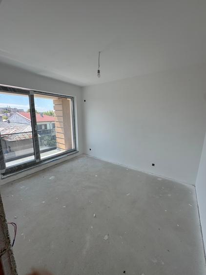 Apartament două camere decomandat et1/ nou 2025/ metrou 1Mai