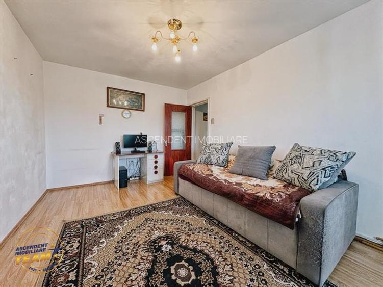 FILM! Apartament 2 camere decomandat, zona apreciabila, cartier Florilor Brasov - 7