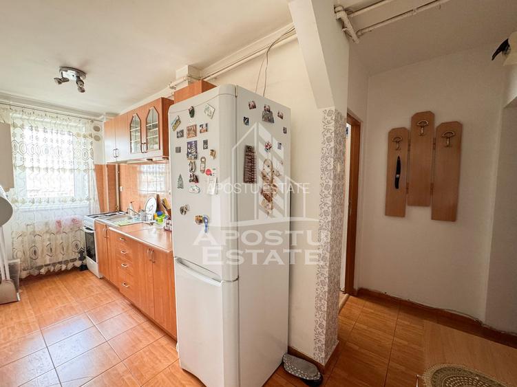 Apartament 3 camere, centrala proprie, mobilat, Micro 6, Hunedoara - 8