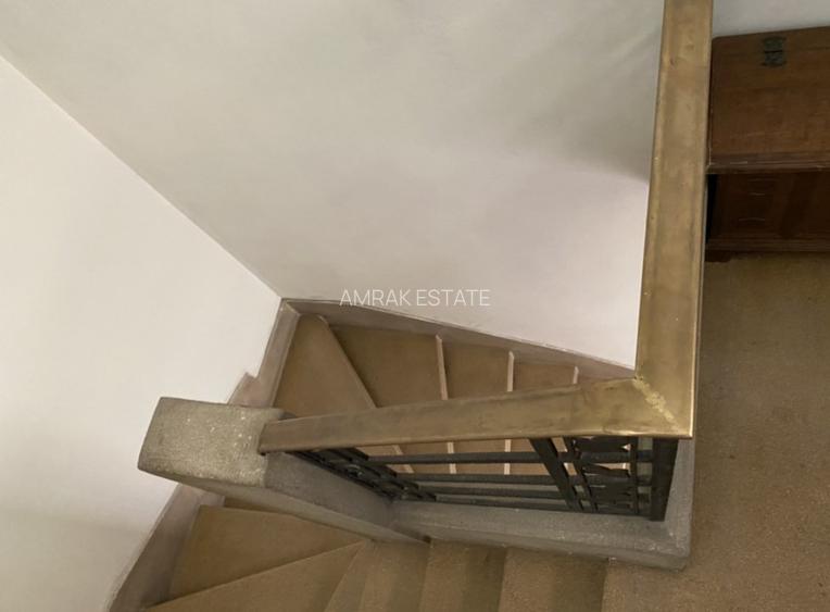 Casa in Cartierul Armenesc - curte individuala - 10