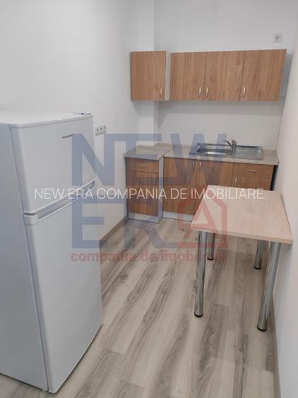 Cladire multifunctionala de vanzare – 24 locuinte, curte, randament ridicat - 9