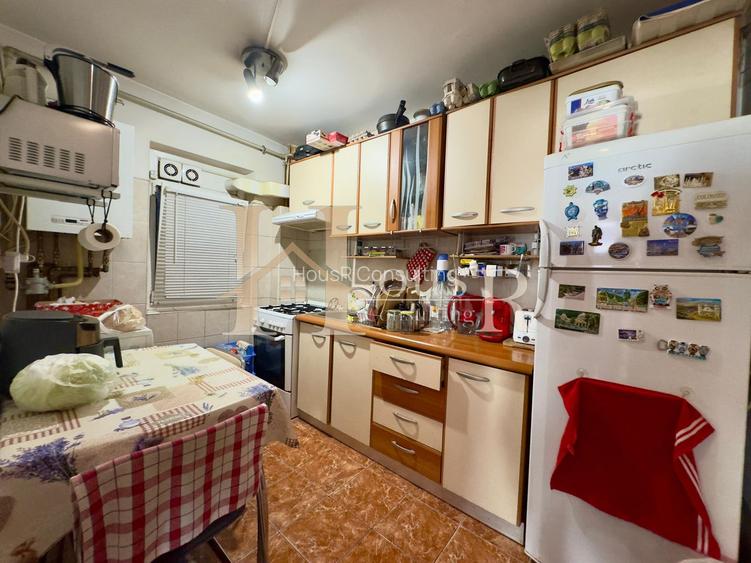 Etaj 1. Decomandat. 2 bai. Centrala termica proprie. - 5