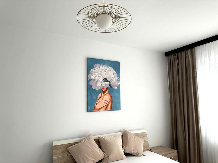 Vis a vis de Esso. Lift. Mijloc transport in fata. Loc de parcare. - 10