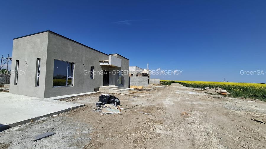 Ciutaci - Salciei, 800 mp, deschidere 40 m, drum 11 m, langa vile in constructie - 31