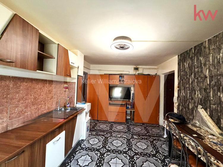 Apartament 2 camere semidecomandate – Craiovița Nouă, zonă excelentă - 4