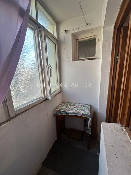 Apartament 2 camere-Zona Sud - etaj 2/4 -  40 mp  43000 euro  negociabil - 6