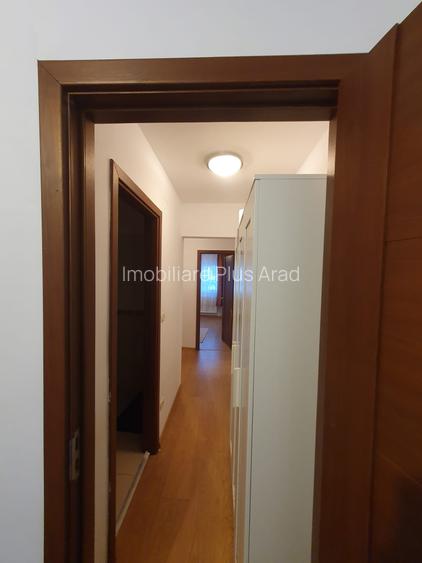 Apartament cu 5 camere de inchiriat -Micalaca - 8