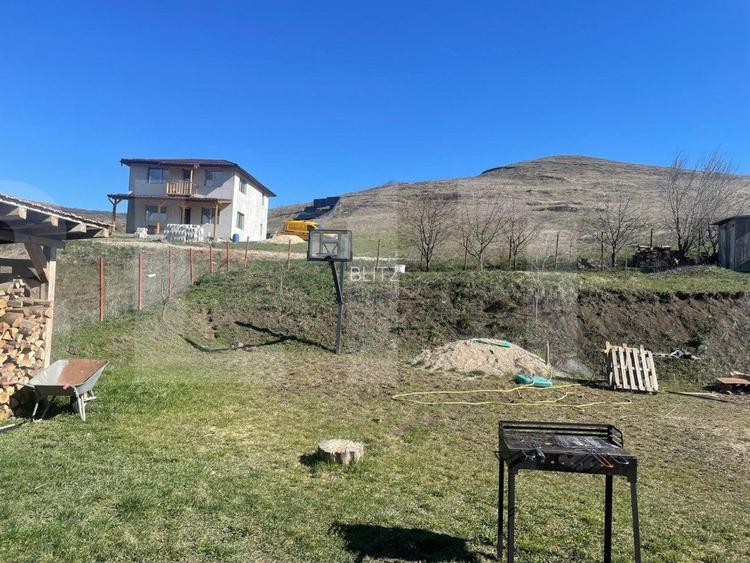 Casa cu 4 camere, 600 mp de teren, Campenesti - 17