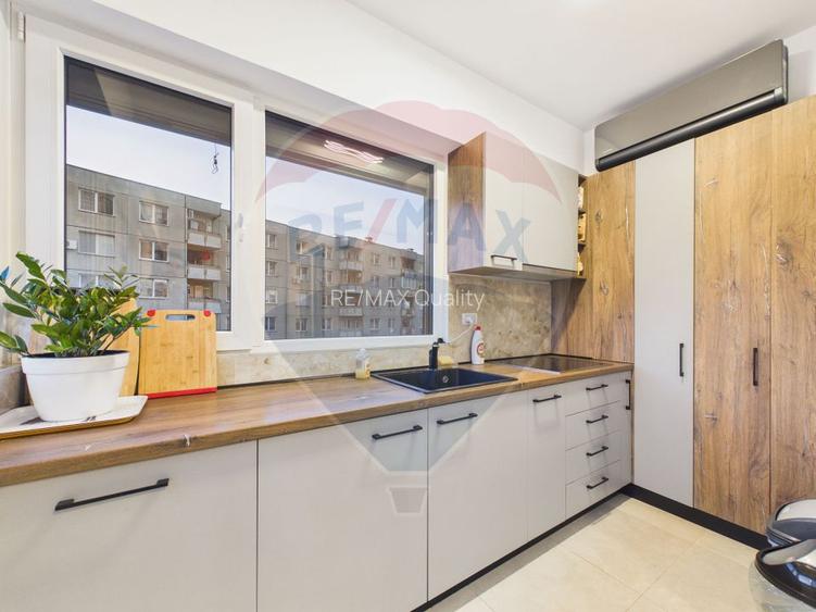 Apartament cu 2 camere - Mobilat cu Designer -  in Central Address - 10