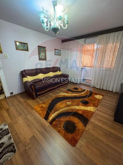 Apartament cu 3 camere de vânzare în zona Craiovita Noua - 6
