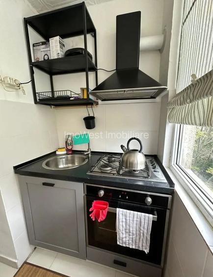 Aradului Vest | 3 camere | Decomandat | Centrală proprie | Mobilat-Utilat - 4