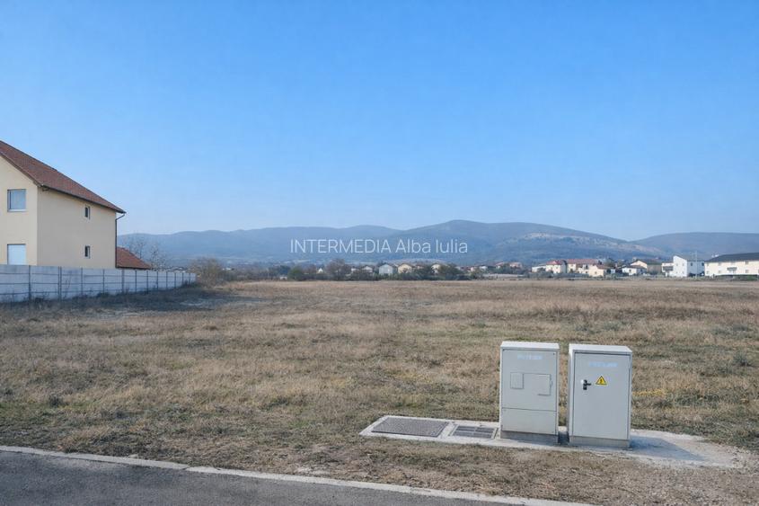 OKAZIE ! Teren Intravilan 4080 mp. D=31 m. PUZ aprobat P+3+1 Rh Asfalt Utilitati - 6