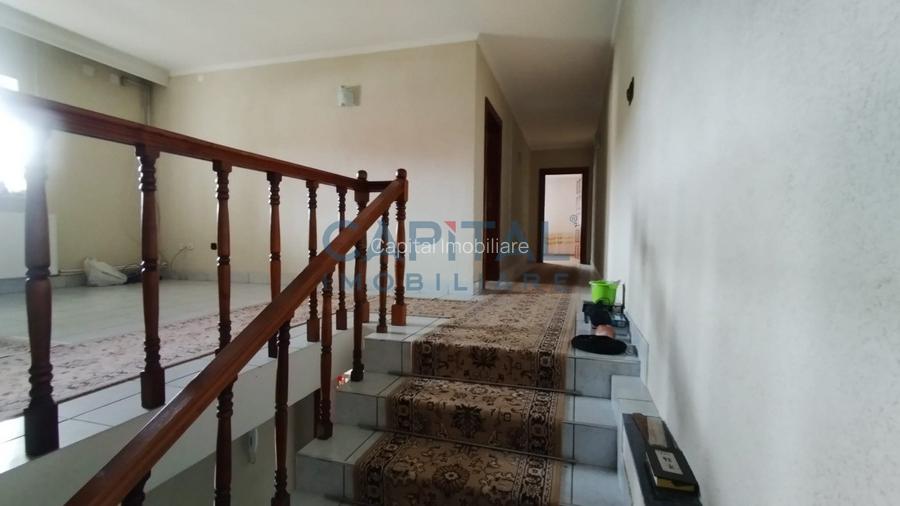 Casa / Vila spatioasa zona URSULET - 15