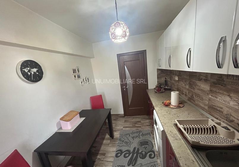 Apartament 2 camere-Zona Sud - 52 mp -54000 euro negociabil - 7